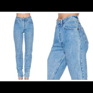 Vintage Calvin Klein Mom Jeans!
